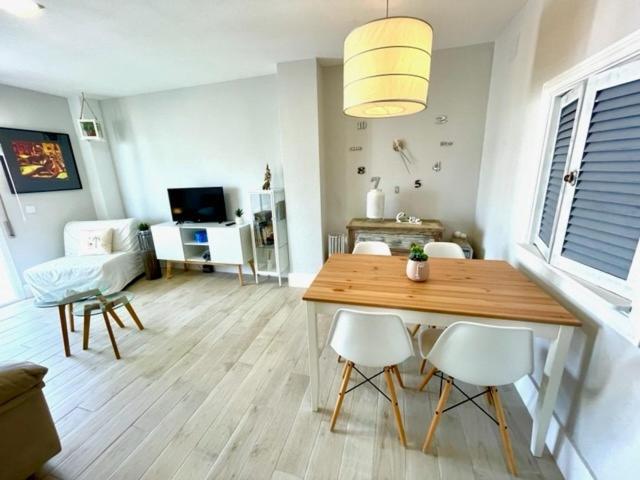 Appartement Gatu Salada, Junto La Playa, Parking, Terraza, Aire Acc, Piscina, Wifi Solo Familias O Grupos Mayores De 25 Anos